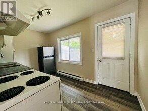 139 Ridgeway Rd in Fort Erie, ON - Building Photo - Building Photo