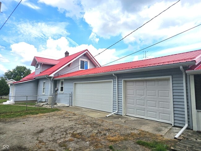 property at 2530 Lincoln St