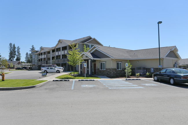 Riverstone Silver Apartments in Coeur d'Alene, ID - Building Photo - Building Photo