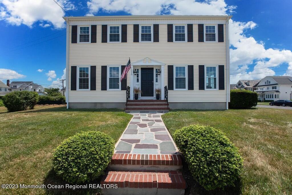 300 1st Ave in Spring Lake, NJ - Building Photo