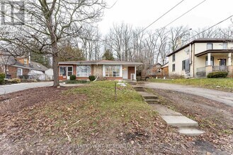 368 Fountain St S in Cambridge, ON - Building Photo - Building Photo