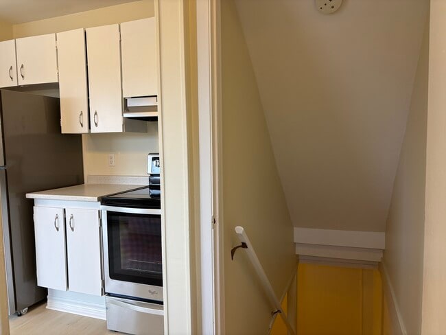 19 Crystal Dr in Dartmouth, NS - Building Photo - Building Photo