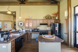 Copper Landing in Airway Heights, WA - Foto de edificio - Building Photo