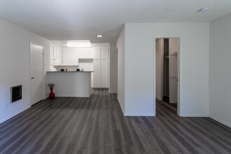 Spring Tree Apartments in Chino, CA - Building Photo - Interior Photo