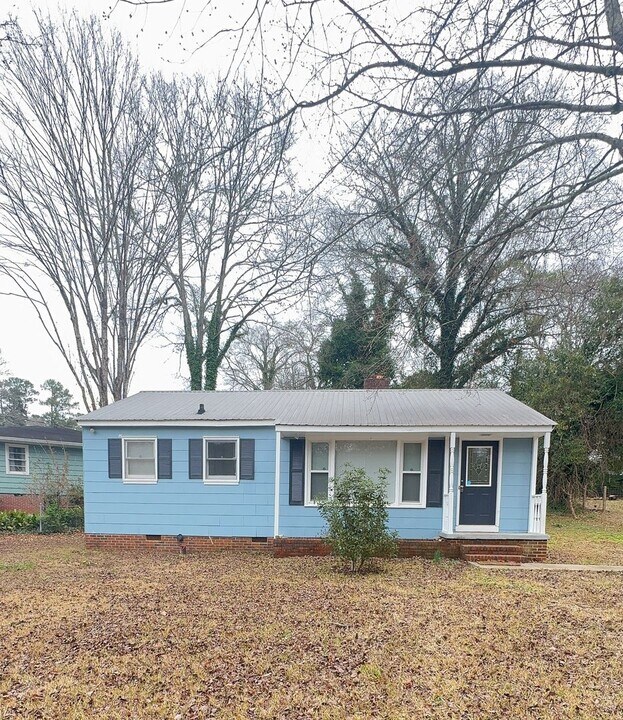 401 Sheppard St in West Point, GA - Building Photo