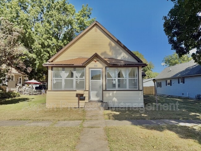 property at 420 Hedge Ave