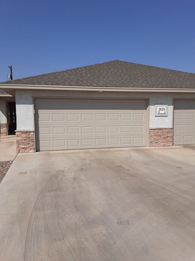 property at 2624 E 14th St