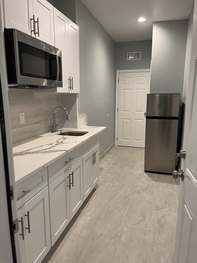 property at 425 S 43rd St