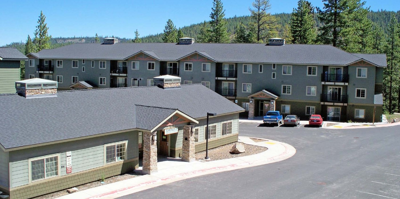 Sawmill Heights in Truckee, CA - Foto de edificio