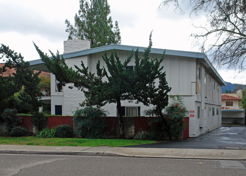 405 El Paseo Rd in Ojai, CA - Building Photo