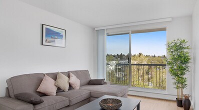 Central Towers in Calgary, AB - Building Photo - Building Photo