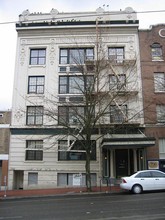 The Arthur in Portland, OR - Building Photo - Building Photo