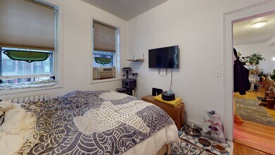 1099 Commonwealth Ave in Boston, MA - Building Photo - Building Photo