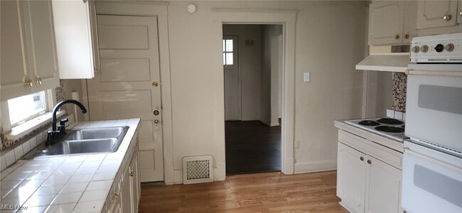 920 Shehy St in Youngstown, OH - Building Photo - Building Photo