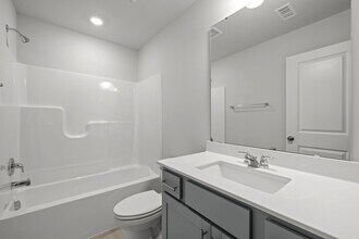 440 Deercroft Dr in Apex, NC - Building Photo - Building Photo