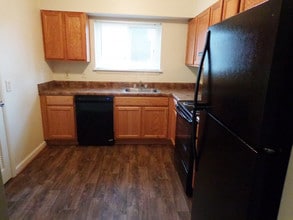 Cedar Creek Apartments in Portsmouth, VA - Foto de edificio - Building Photo