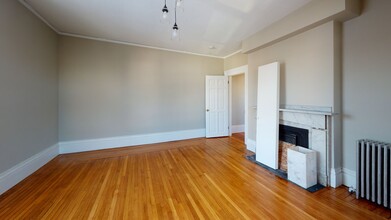 16 Malbert Rd, Unit 6-bed 2-bath in Boston, MA - Building Photo - Building Photo