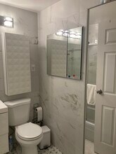 142 Kenrick St, Unit 24 in Boston, MA - Building Photo - Building Photo