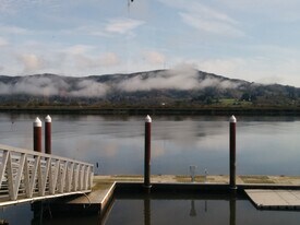 103 A St, Unit B in South Bend, WA - Building Photo