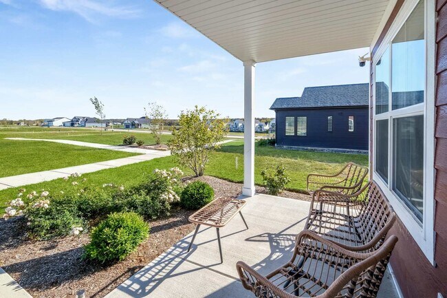 6 Lilac Ln in Ottawa, IL - Foto de edificio - Building Photo