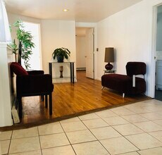 72 W 16th St, Unit Side in Deer Park, NY - Building Photo - Building Photo