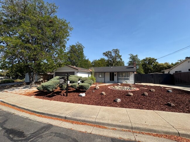 property at 5507 Arizona Dr