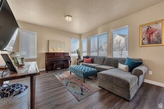 3234 W Desert Lily Dr in Lehi, UT - Building Photo - Building Photo