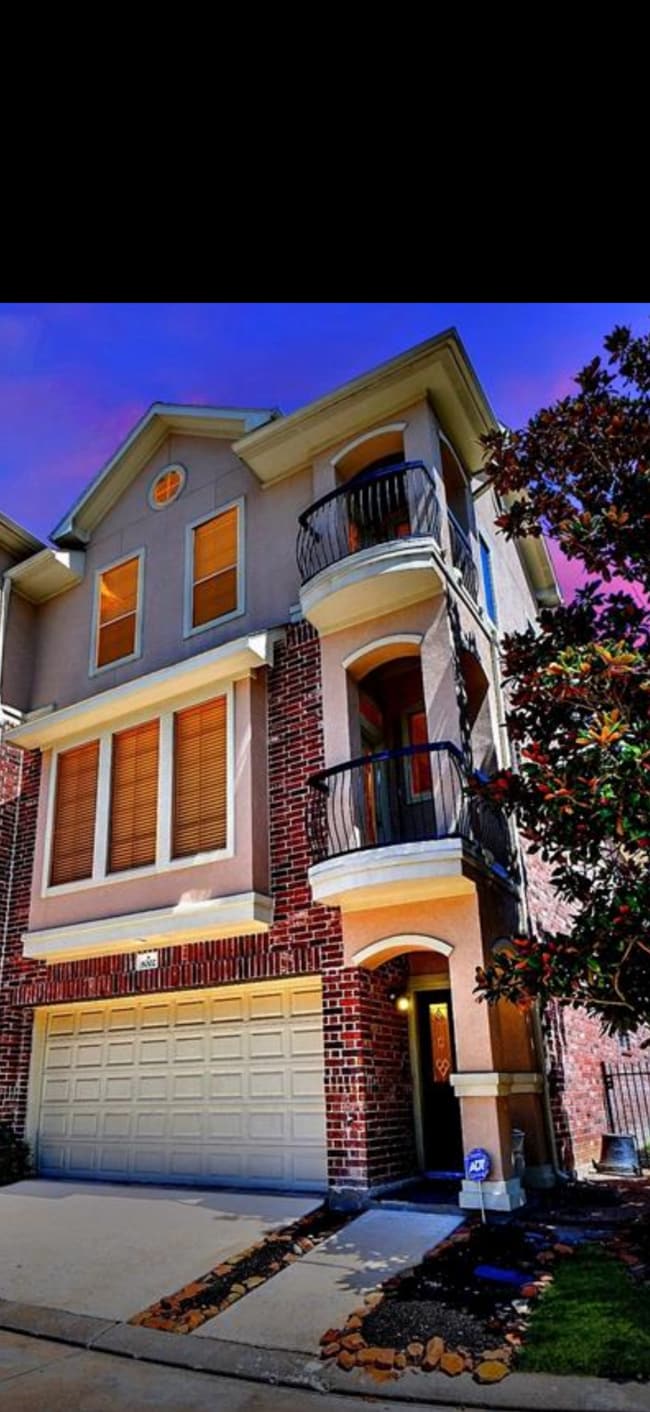 property at 8002 Stoneyway Dr