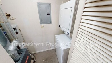 1712 Radio Rd in Dayton, OH - Building Photo - Building Photo