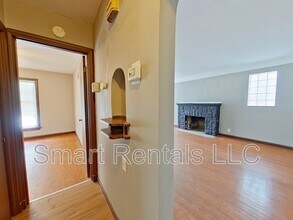 1633 Veronica Ave in St. Louis, MO - Building Photo - Building Photo