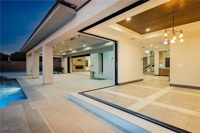 property at 94 Glade Hollow Dr