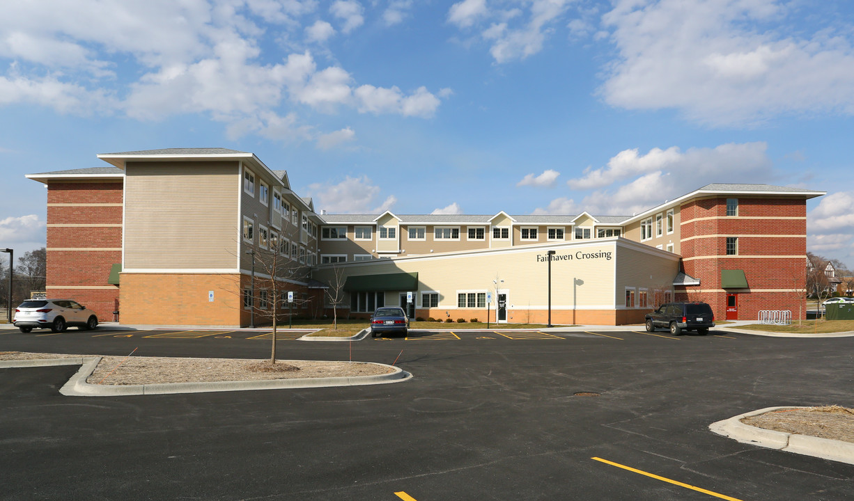 Fairhaven Crossing in Mundelein, IL - Foto de edificio