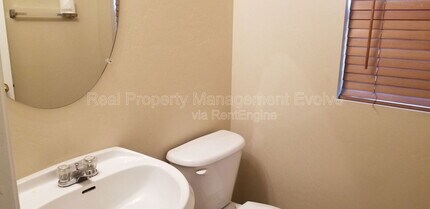 7006 S 40th Ave in Phoenix, AZ - Building Photo - Building Photo