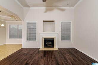304 Oakwell Cir in Calera, AL - Building Photo - Building Photo