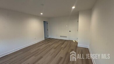 85 Mustang Dr in Englishtown, NJ - Building Photo - Building Photo