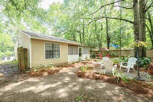 2365 Foster Ct in Tallahassee, FL - Building Photo