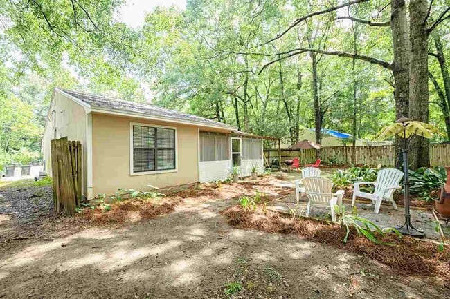 property at 2365 Foster Ct
