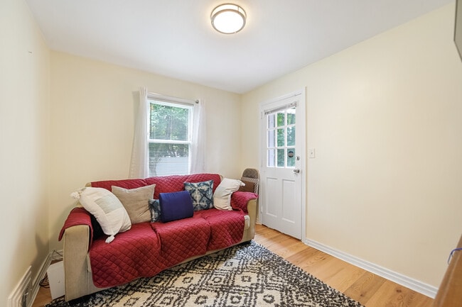 236 Knickerbocker Rd in Dumont, NJ - Building Photo - Building Photo