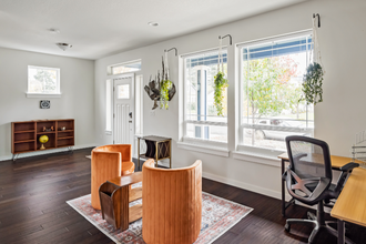 4919 SE 79th Ave in Portland, OR - Foto de edificio - Building Photo