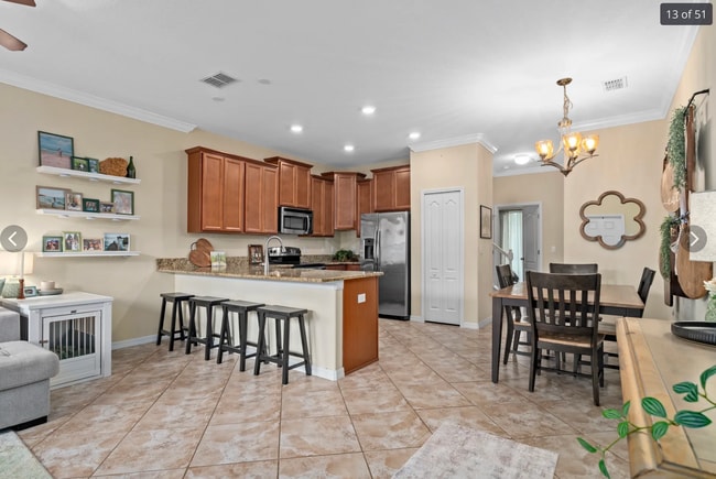 property at 4423 Fennwood Ct