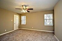 6415 Craigway Rd in Spring, TX - Building Photo - Building Photo