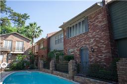 D'Orleans Townhome Apartments in Houston, TX - Building Photo