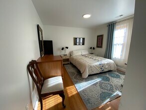 8 Goodman Rd in Cambridge, MA - Building Photo - Building Photo