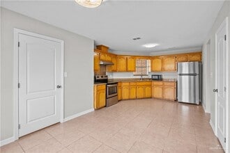 14 E St in Mission, TX - Building Photo - Building Photo