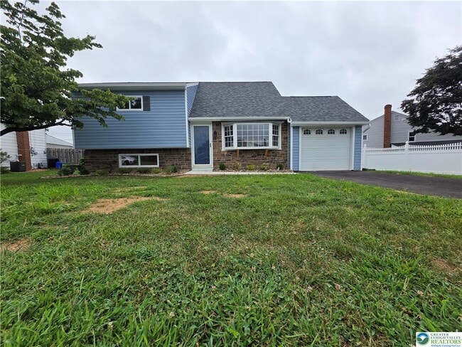 property at 2004 Country Pl
