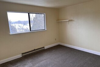 28 Laurelbrook Ct in Cresson, PA - Foto de edificio - Building Photo