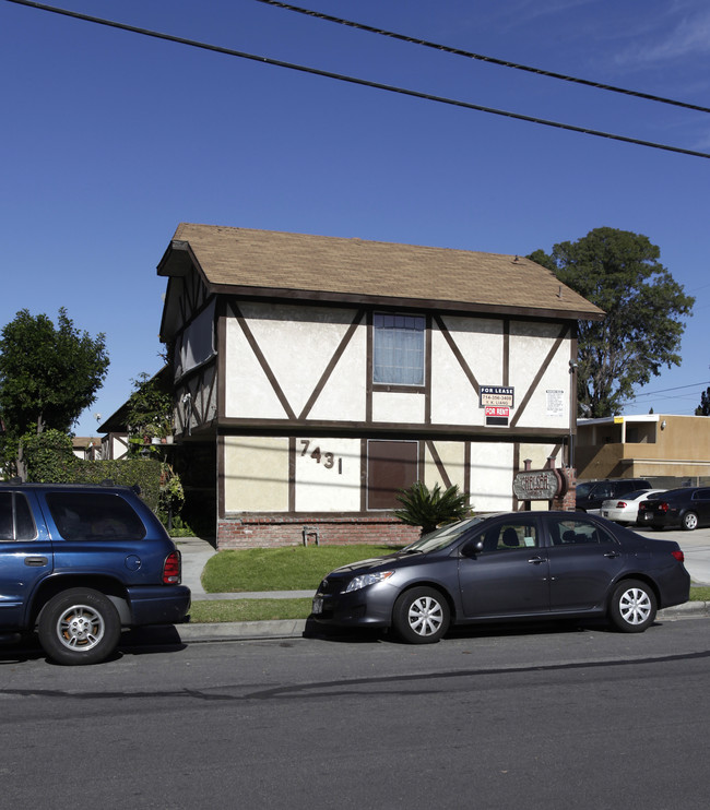 Chelsea Apartments in Buena Park, CA - Building Photo - Building Photo