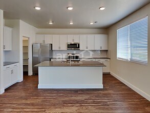 3341 S 2580 W in Syracuse, UT - Building Photo - Building Photo