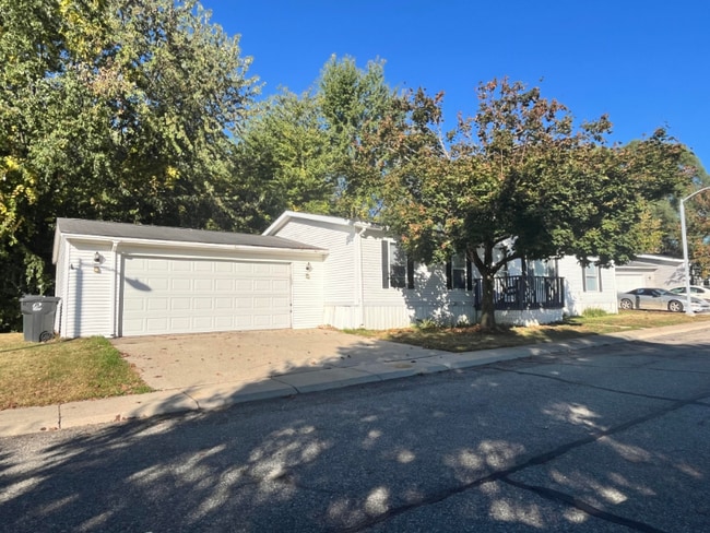 property at 2500 Mann Rd