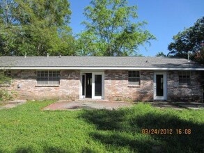 630 Oak St in Mandeville, LA - Building Photo - Building Photo